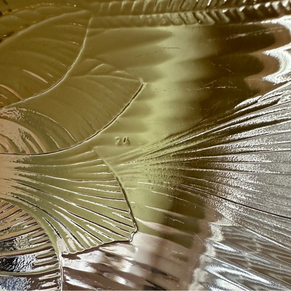 Vintage Arcoroc Canterbury 9” Bowl - Crystal Crocus Serving Bowl Floral Glass - Picture 10 of 11